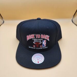 Chicago Bulls Hat Cap‎ Snap Back Mens One Size NBA Back to Back 91 92 Champs